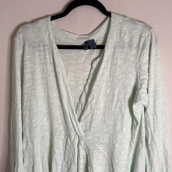 Left of Center Light Lime Green Babydoll V Neck Size XL - Picture 6 of 8